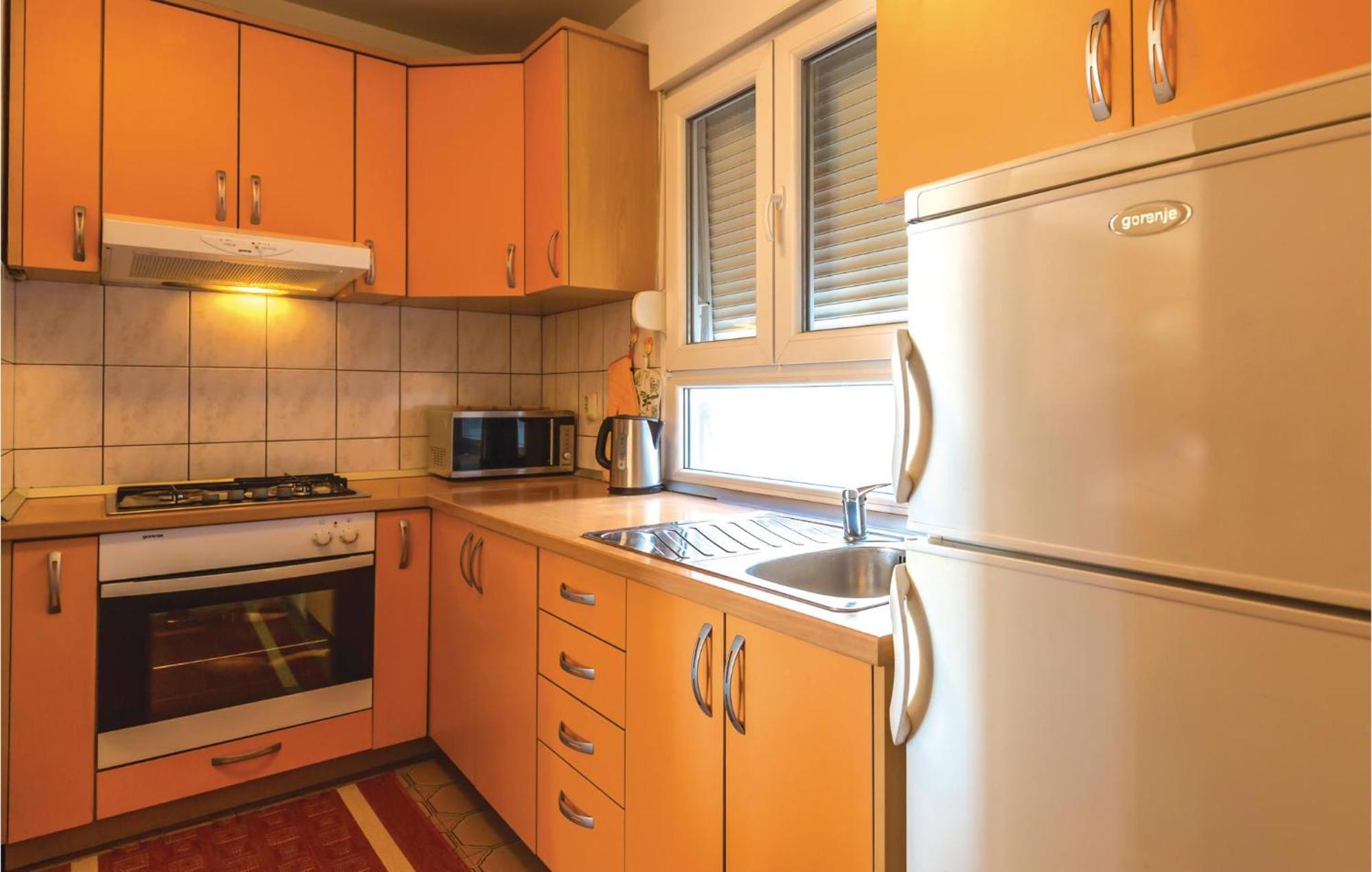 Awesome Apartment In Ploce With Kitchen Exterior foto